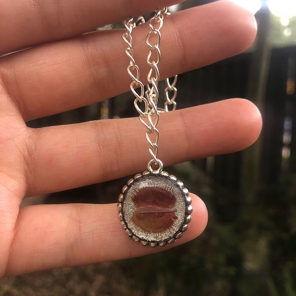 Preserved Venus Flytrap Pendant on Bracelet Chain - Picture 1 of 1